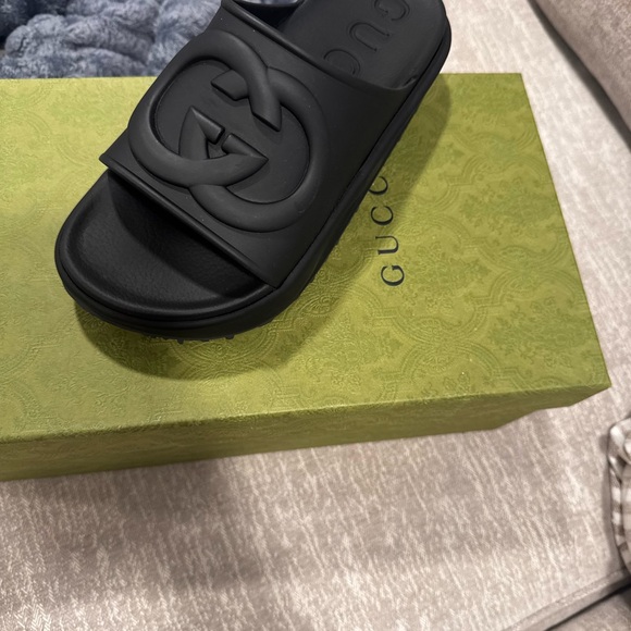 Gucci Black Soft Rubber GG Slides